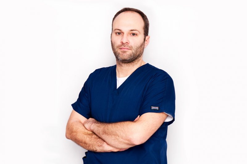 Dott. Andrea Molinari, medico veterinario dell'Ospedale Veterinario Santa Lucia a Verona