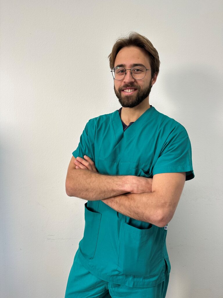 Dott. Giacomo Mingoia, medico veterinario dell'Ospedale Veterinario Santa Lucia a Verona