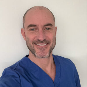 Dott. Pietro Piacenza, medico veterinario dell'Ospedale Veterinario Santa Lucia a Verona